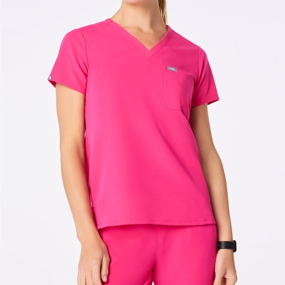 Figs scrub top: shocking pink